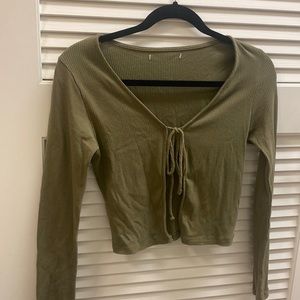 green tie front long sleeve